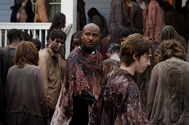 The Walking Dead: Zumbis atacam no primeiro comercial da volta da série em 2016