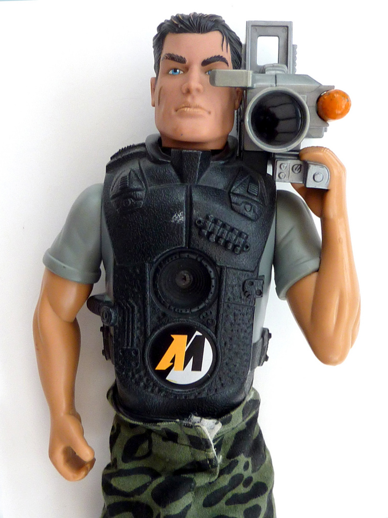 Игрушка камера титана. Экшен Мэн 2002. Экшен мен Хасбро. Action man кукла Hasbro.