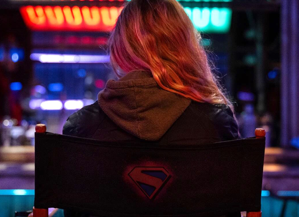 James Gunn revela primeira foto das filmagens de “Supergirl”