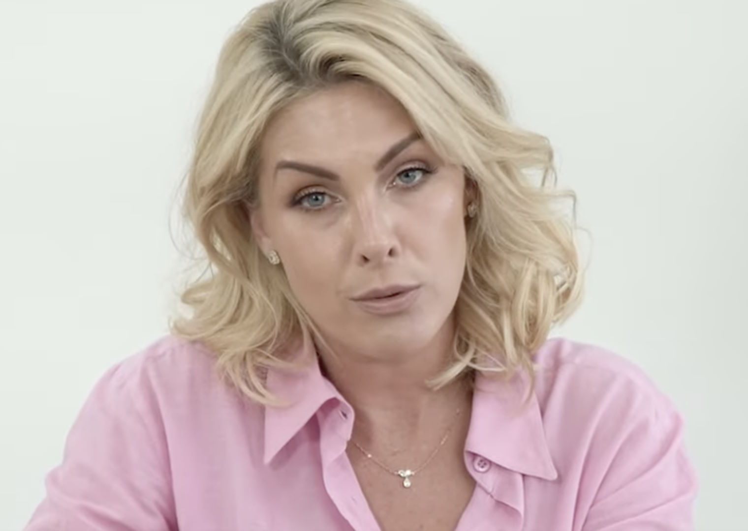 Ana Hickmann se manifesta sobre pensão e faz novas acusações contra o ex-marido