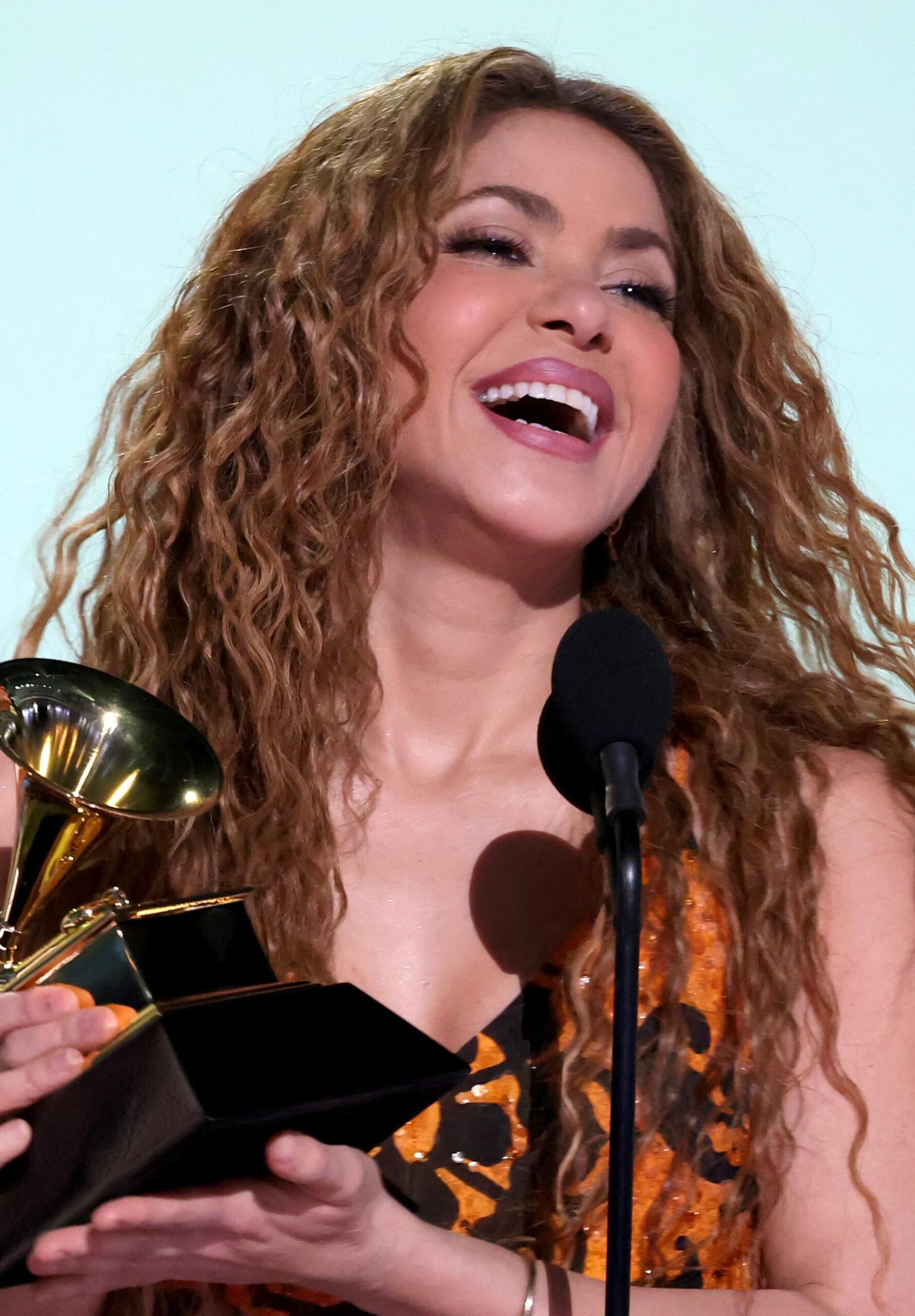 Shakira vence Anitta e Brasil sai do Grammy sem nenhum prêmio