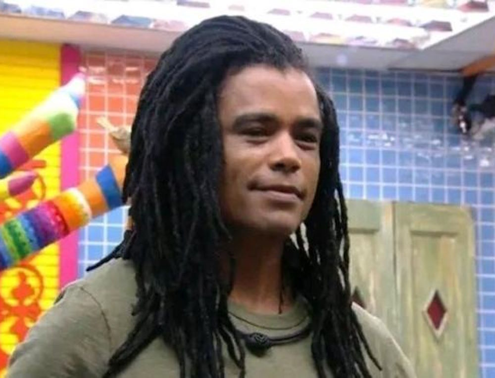 Diogo Almeida raspa a barba e encanta Aline no BBB 25