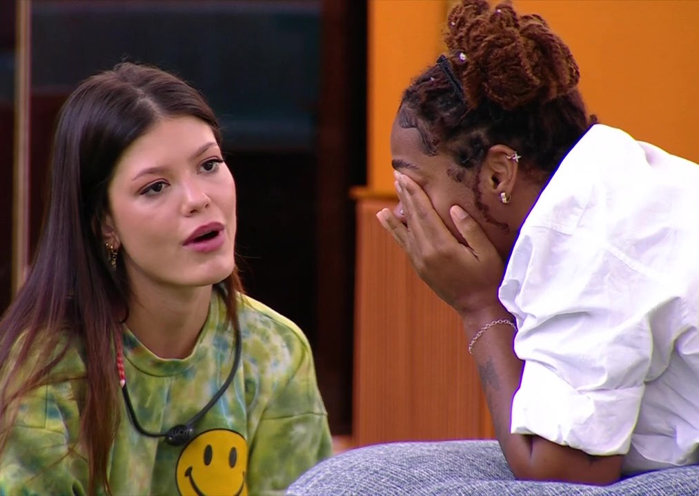 “Estou magoada”, diz Vitória ao justificar voto em Thamiris no BBB 25