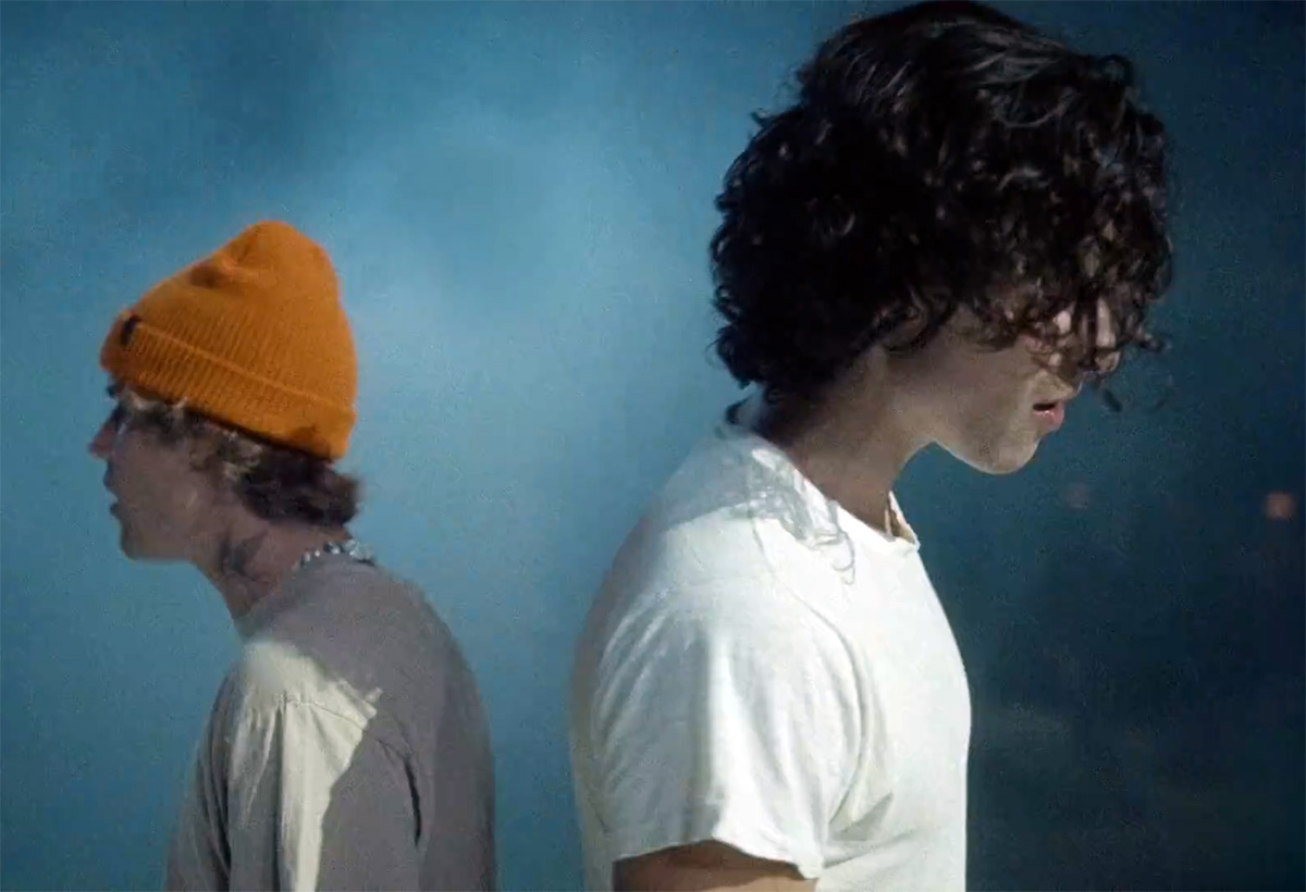 Shawn Mendes e Justin Bieber se juntam em clipe da primeira parceria