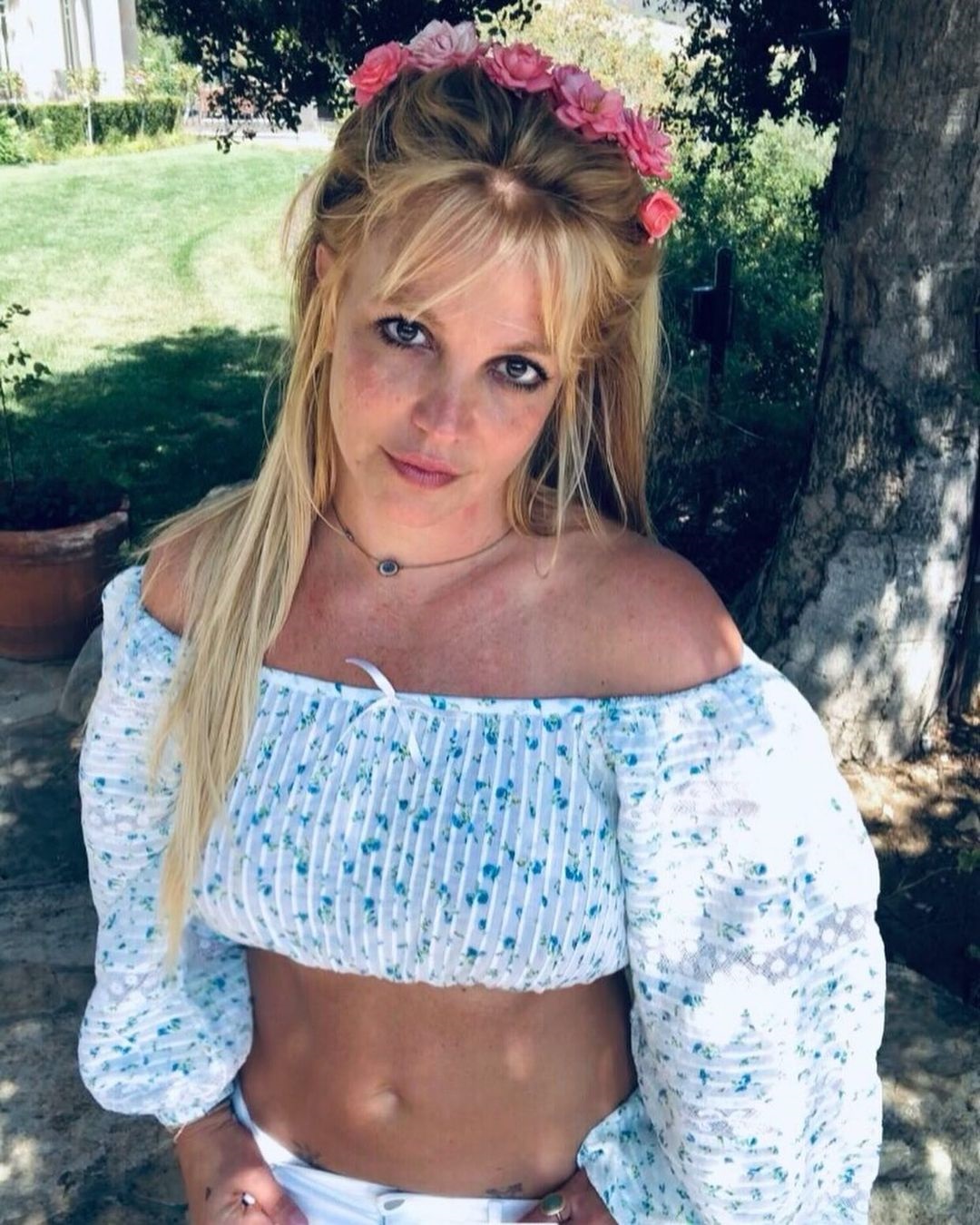 Britney Spears repete posts no Instagram e deixa fãs ...