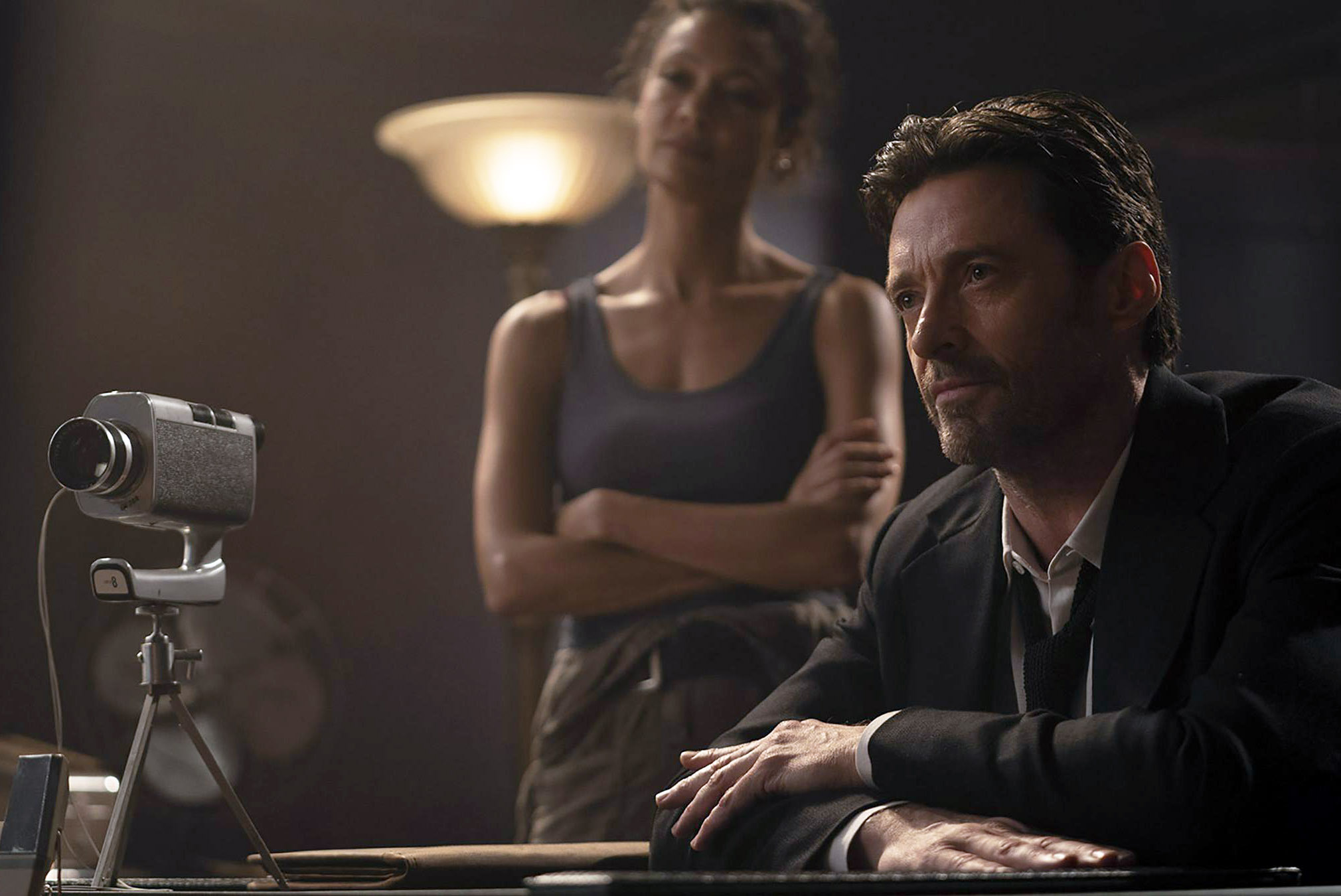 Reminiscence: Hugh Jackman Vive Detetive De Memórias Em Trailer De Sci ...