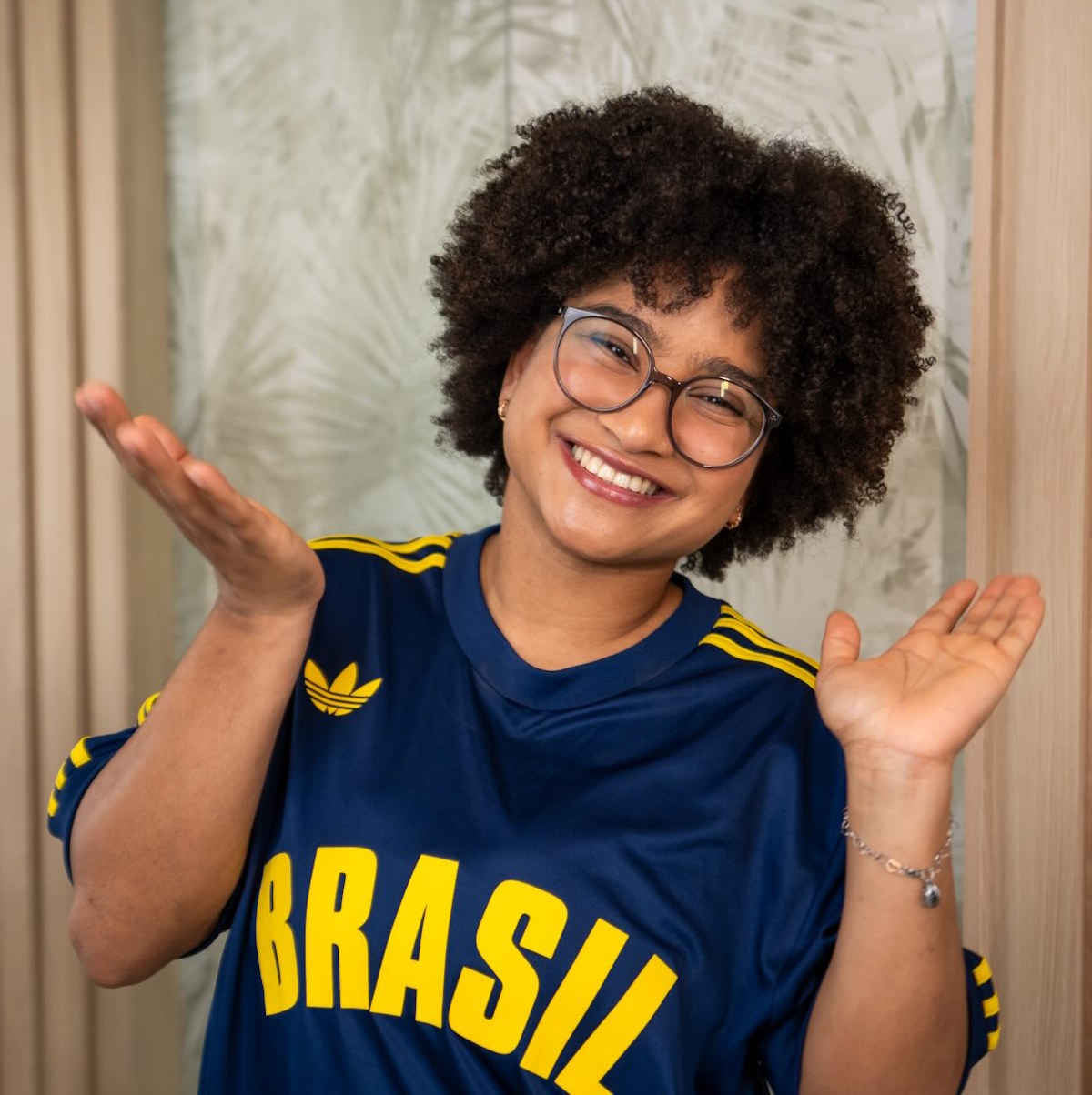 Ex-BBB Milena Lages anuncia voto em Lula no segundo turno das eleições